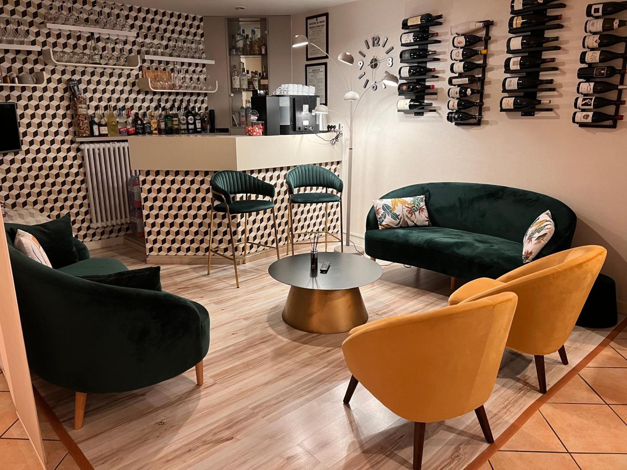 Hotel Alpes Cevennes Guilherand-Granges Экстерьер фото
